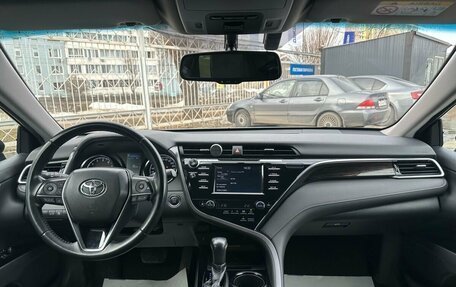 Toyota Camry, 2018 год, 2 649 000 рублей, 13 фотография