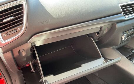 Mazda Axela, 2019 год, 1 300 000 рублей, 12 фотография