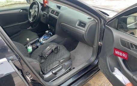 Volkswagen Jetta VI, 2011 год, 849 999 рублей, 7 фотография