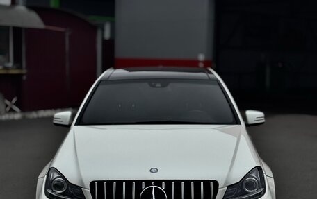 Mercedes-Benz C-Класс, 2011 год, 1 350 000 рублей, 10 фотография