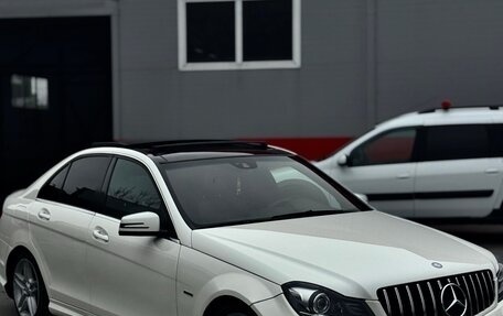 Mercedes-Benz C-Класс, 2011 год, 1 350 000 рублей, 8 фотография