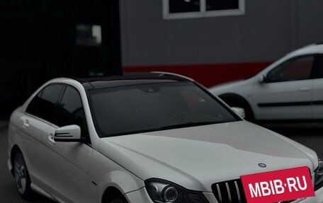 Mercedes-Benz C-Класс, 2011 год, 1 350 000 рублей, 13 фотография