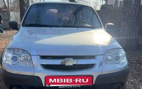 Chevrolet Niva I рестайлинг, 2012 год, 480 000 рублей, 3 фотография