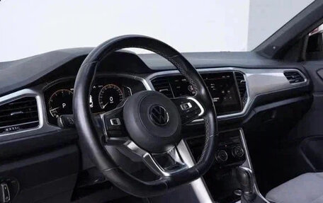 Volkswagen T-Roc I, 2022 год, 1 580 000 рублей, 8 фотография