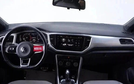 Volkswagen T-Roc I, 2022 год, 1 580 000 рублей, 7 фотография