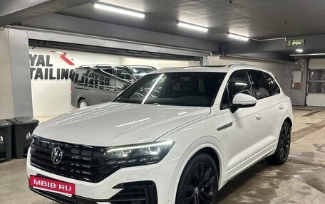 Volkswagen Touareg III, 2018 год, 6 100 000 рублей, 6 фотография