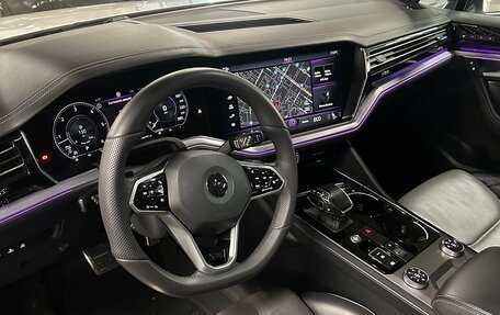 Volkswagen Touareg III, 2018 год, 6 100 000 рублей, 16 фотография