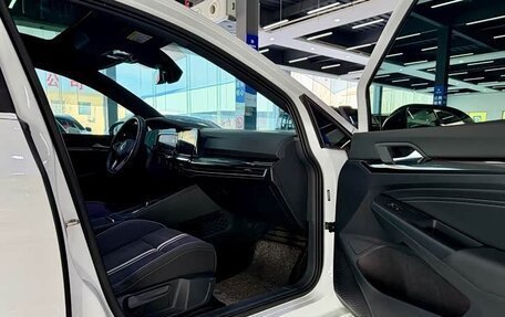 Volkswagen Golf VIII, 2022 год, 2 130 293 рублей, 9 фотография