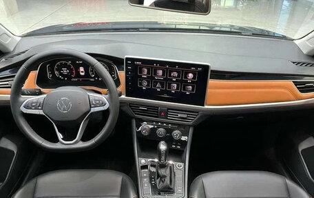 Volkswagen Bora, 2022 год, 1 430 000 рублей, 5 фотография