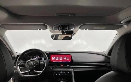 Hyundai Elantra, 2022 год, 1 220 000 рублей, 7 фотография