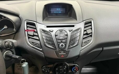 Ford Fiesta, 2016 год, 777 000 рублей, 9 фотография