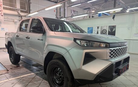 Toyota Hilux, 2025 год, 7 700 000 рублей, 2 фотография