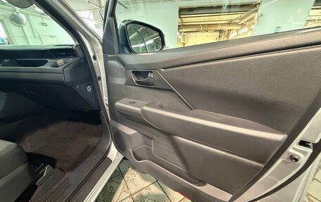 Toyota Hilux, 2025 год, 7 700 000 рублей, 13 фотография