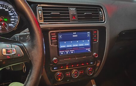 Volkswagen Jetta VI, 2018 год, 1 260 000 рублей, 12 фотография