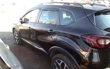 Renault Kaptur I рестайлинг, 2019 год, 1 399 000 рублей, 5 фотография