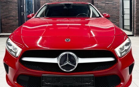 Mercedes-Benz A-Класс, 2018 год, 2 290 000 рублей, 2 фотография