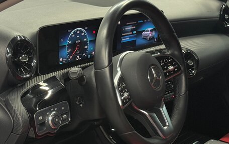 Mercedes-Benz A-Класс, 2018 год, 2 290 000 рублей, 16 фотография