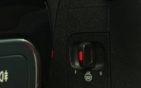 Mercedes-Benz A-Класс, 2018 год, 2 290 000 рублей, 30 фотография