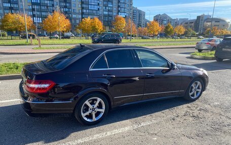 Mercedes-Benz E-Класс, 2012 год, 1 800 000 рублей, 2 фотография