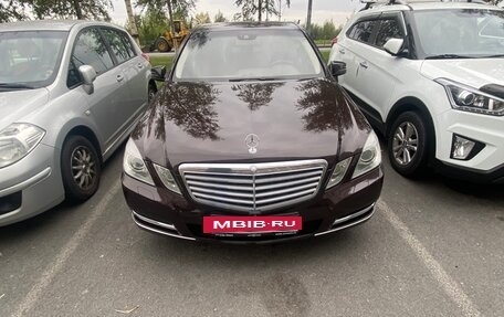 Mercedes-Benz E-Класс, 2012 год, 1 800 000 рублей, 5 фотография