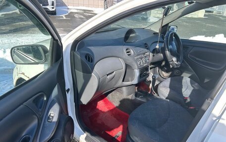 Toyota Vitz, 2004 год, 350 000 рублей, 4 фотография