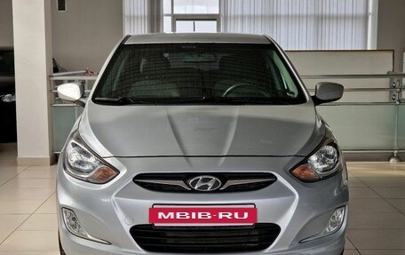 Hyundai Solaris II рестайлинг, 2011 год, 899 000 рублей, 3 фотография