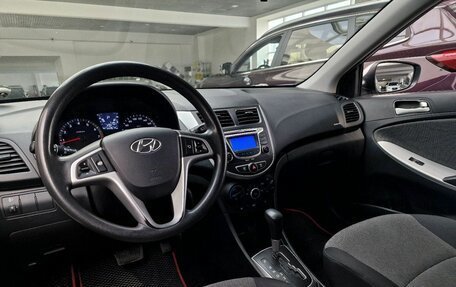 Hyundai Solaris II рестайлинг, 2011 год, 899 000 рублей, 9 фотография