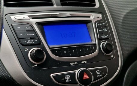 Hyundai Solaris II рестайлинг, 2011 год, 899 000 рублей, 14 фотография