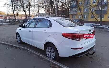 KIA Rio III рестайлинг, 2016 год, 680 000 рублей, 4 фотография