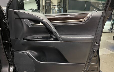 Lexus LX III, 2018 год, 7 900 000 рублей, 17 фотография