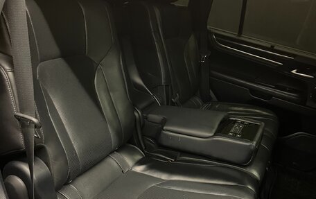 Lexus LX III, 2018 год, 7 900 000 рублей, 23 фотография