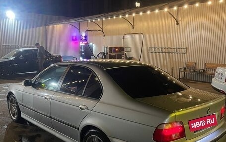 BMW 5 серия, 1999 год, 550 000 рублей, 3 фотография