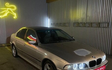 BMW 5 серия, 1999 год, 550 000 рублей, 4 фотография