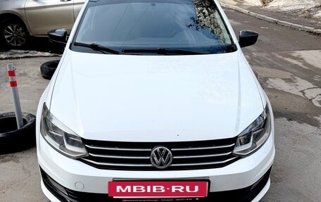 Volkswagen Polo VI (EU Market), 2020 год, 900 000 рублей, 2 фотография