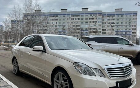 Mercedes-Benz E-Класс, 2012 год, 1 700 000 рублей, 1 фотография