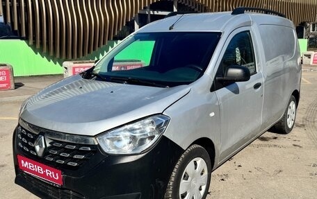 Renault Dokker, 2018 год, 825 000 рублей, 1 фотография