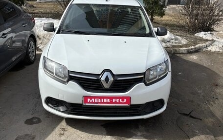 Renault Logan II, 2017 год, 467 000 рублей, 1 фотография