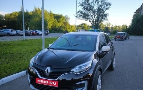 Renault Kaptur I рестайлинг, 2016 год, 1 275 000 рублей, 1 фотография