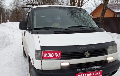 Volkswagen Transporter T4, 2002 год, 750 000 рублей, 1 фотография