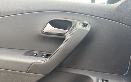 Volkswagen Polo VI (EU Market), 2013 год, 735 400 рублей, 2 фотография