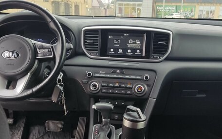 KIA Sportage IV рестайлинг, 2018 год, 2 150 000 рублей, 6 фотография