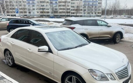 Mercedes-Benz E-Класс, 2012 год, 1 700 000 рублей, 5 фотография