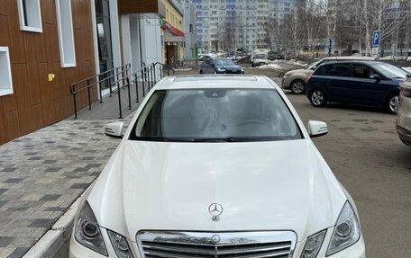Mercedes-Benz E-Класс, 2012 год, 1 700 000 рублей, 3 фотография
