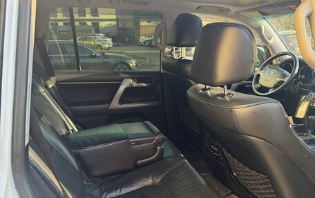 Toyota Land Cruiser 200, 2011 год, 2 250 000 рублей, 5 фотография