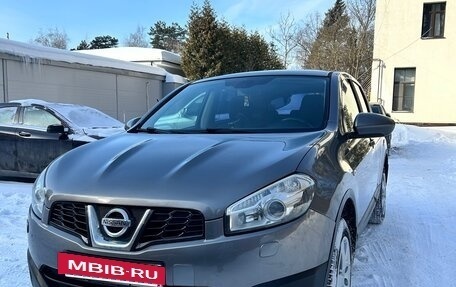 Nissan Qashqai, 2013 год, 880 000 рублей, 2 фотография