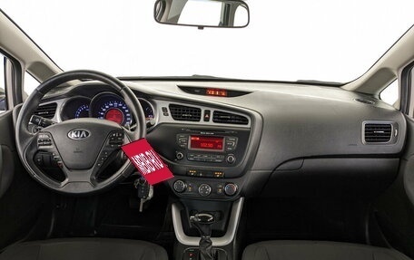 KIA cee'd III, 2014 год, 1 090 000 рублей, 14 фотография