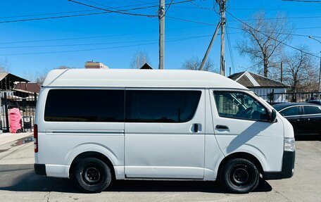 Toyota HiAce H200, 2016 год, 2 729 000 рублей, 5 фотография