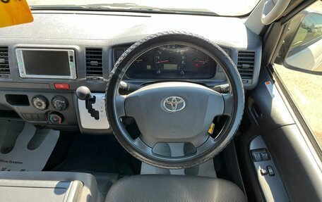 Toyota HiAce H200, 2016 год, 2 729 000 рублей, 19 фотография