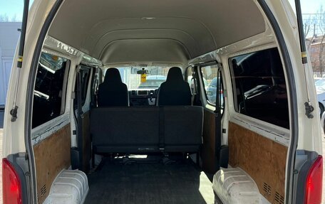 Toyota HiAce H200, 2016 год, 2 729 000 рублей, 12 фотография