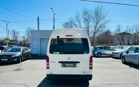 Toyota HiAce H200, 2016 год, 2 729 000 рублей, 7 фотография